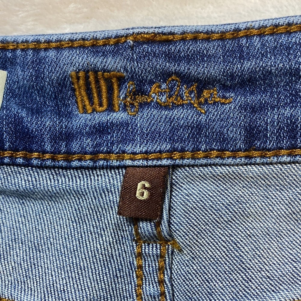 Kut From The Cloth Button Fly Catherine High Rise Boyfriend Short - Picture 10 of 14